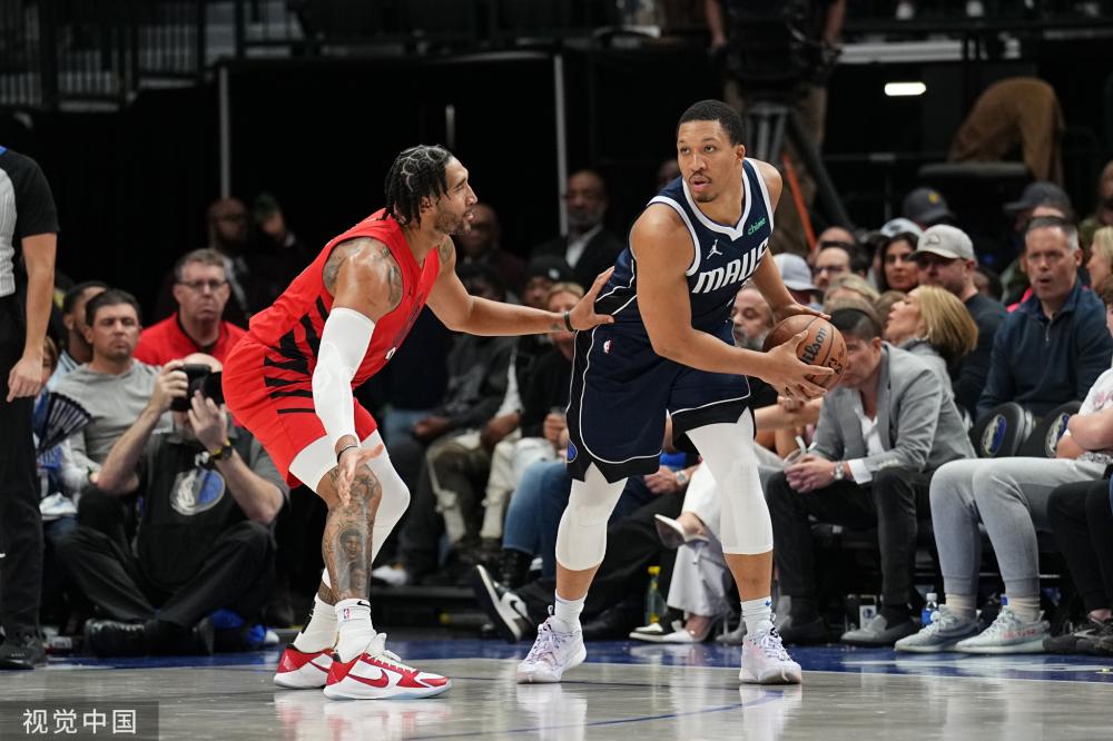 认为他既能 认为他既能